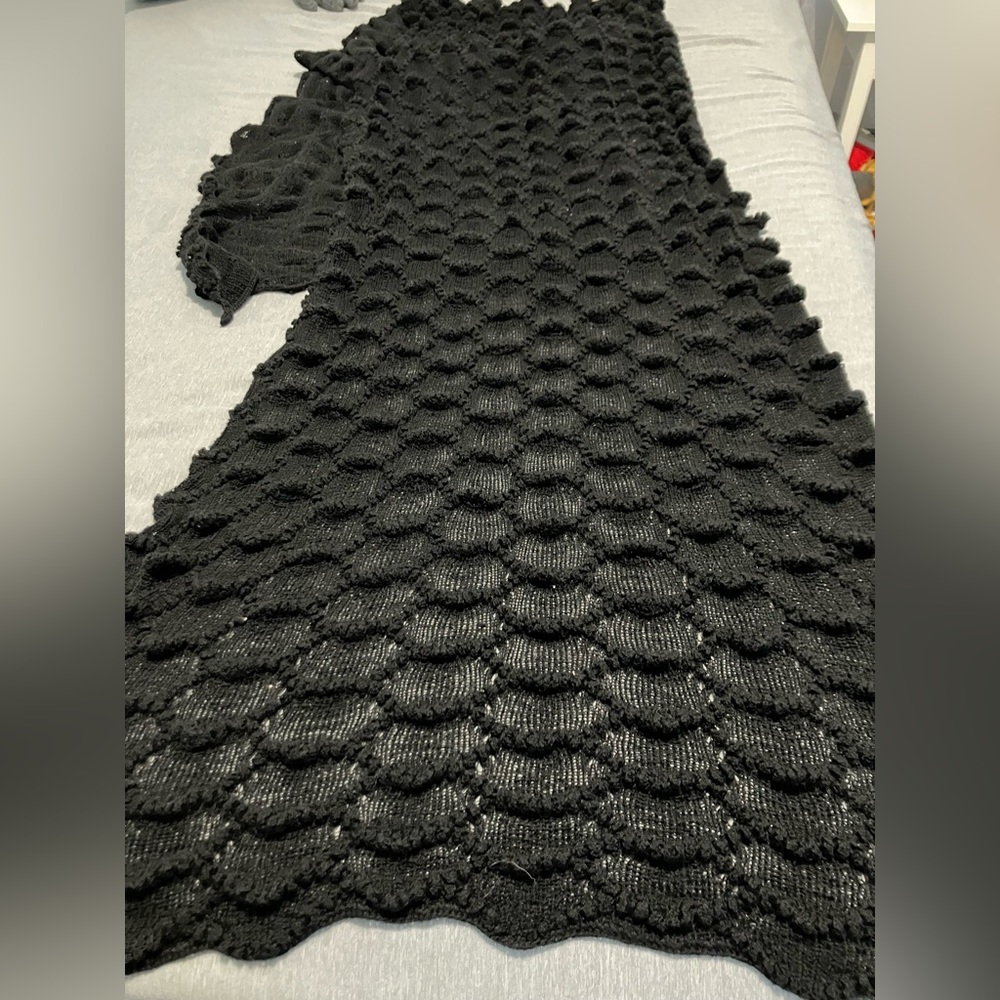 Textured mermaid fish scale pattern scarf